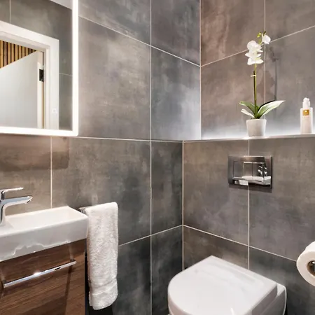 Berkeley House Windermere