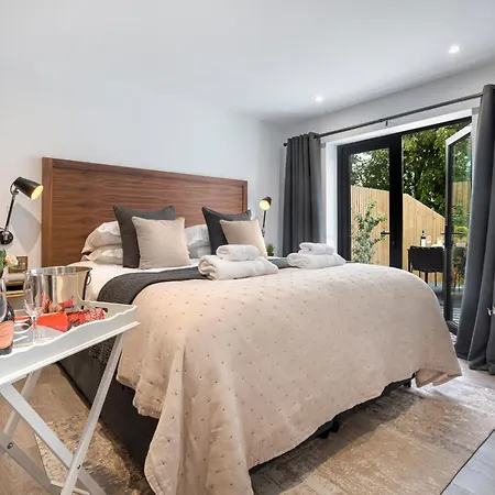 Berkeley House * Windermere